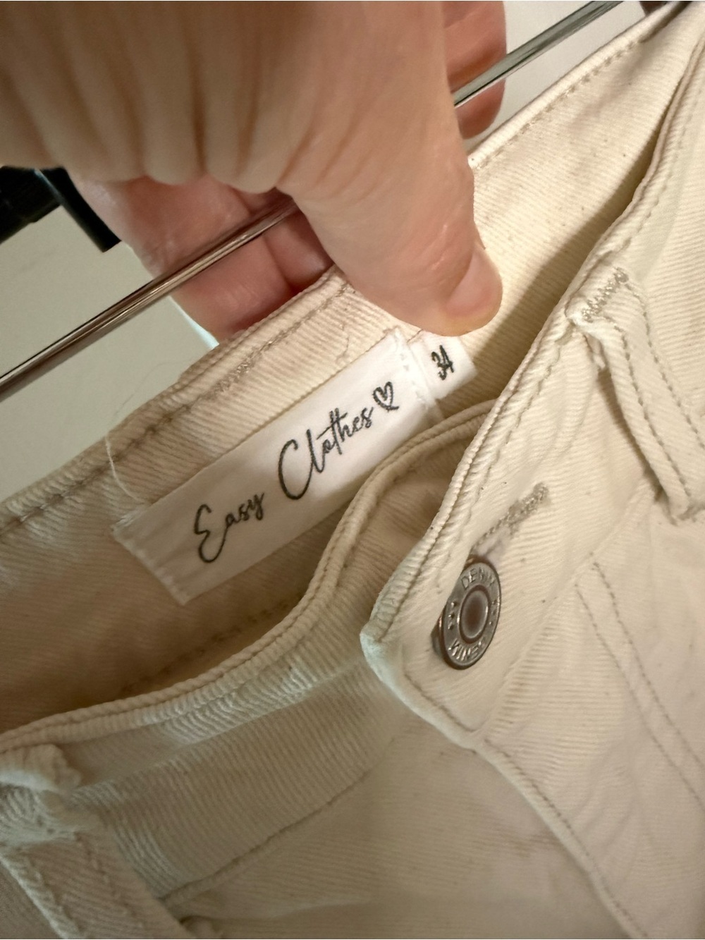 Easy Clothes “Solange” Cream Straight Leg Jeans – Size 34 / XS – Like New - Picture 4 of 9